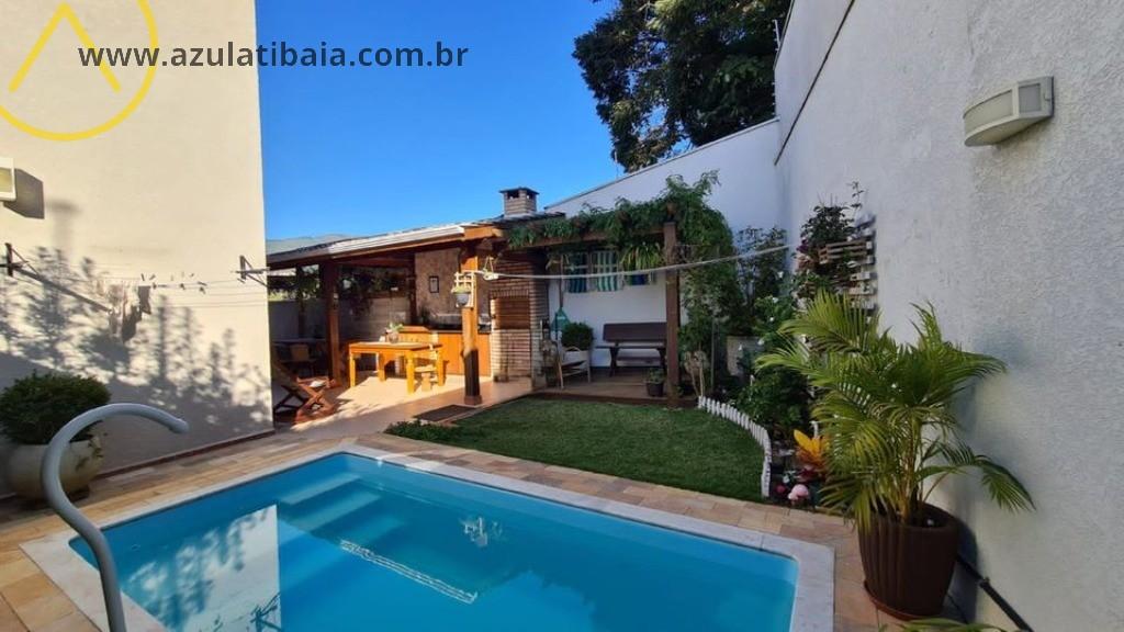 Casa, 3 quartos, 141 m² - Foto 1