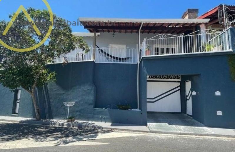 Casa, 3 quartos, 264 m² - Foto 1