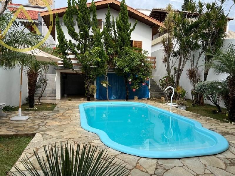 Casa, 4 quartos, 275 m² - Foto 1