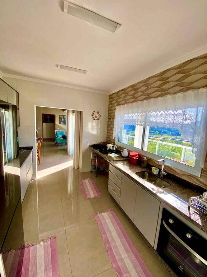 Casa, 4 quartos, 265 m² - Foto 4