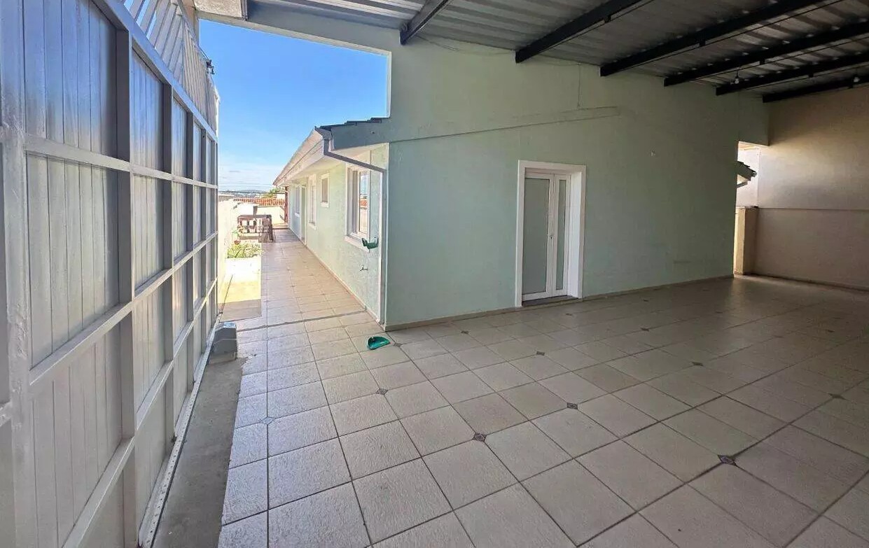 Casa, 3 quartos, 224 m² - Foto 3