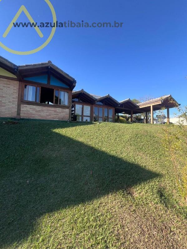 Chácara, 4 quartos, 2565 m² - Foto 1