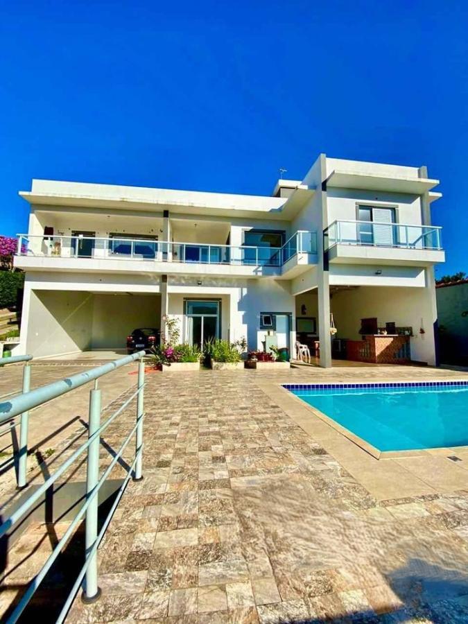 Chácara, 4 quartos, 1135 m² - Foto 1