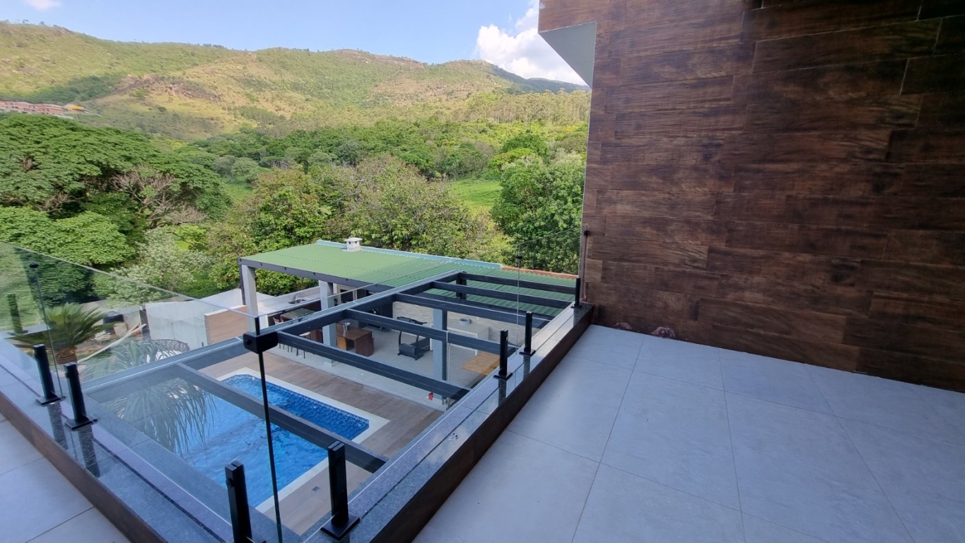 Casa, 4 quartos, 450 m² - Foto 1