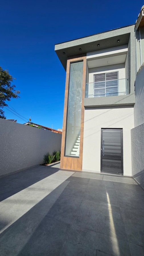 Casa, 3 quartos, 132 m² - Foto 1
