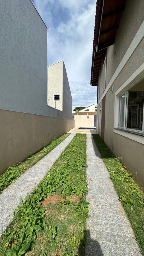 Casa, 4 quartos, 223 m² - Foto 2