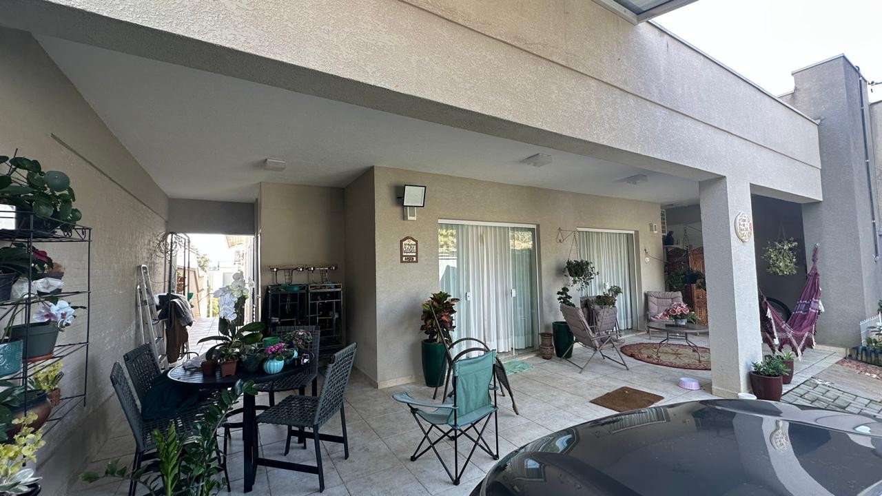 Casa, 6 quartos, 350 m² - Foto 3