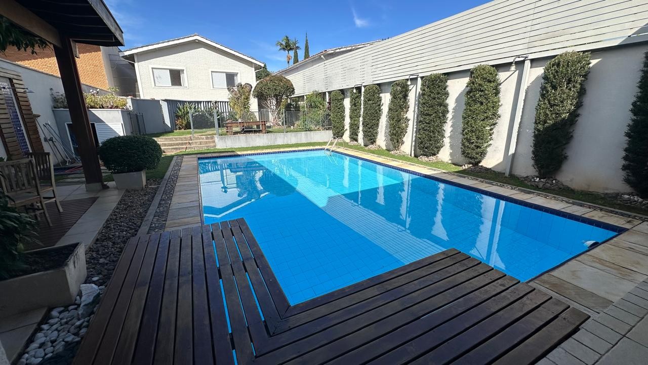 Casa, 6 quartos, 350 m² - Foto 1