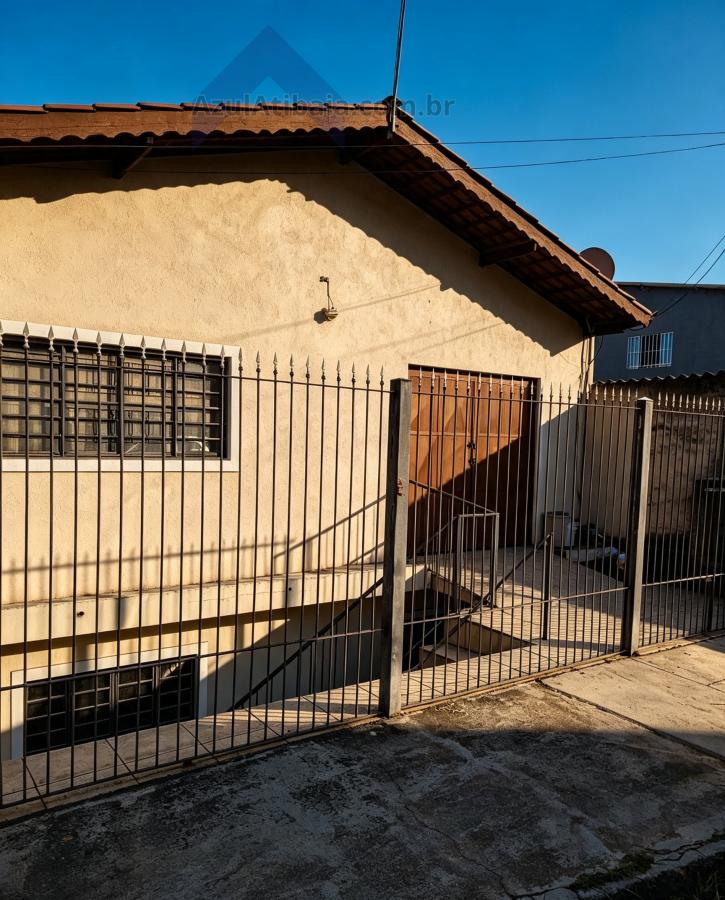 Casa, 6 quartos, 170 m² - Foto 1
