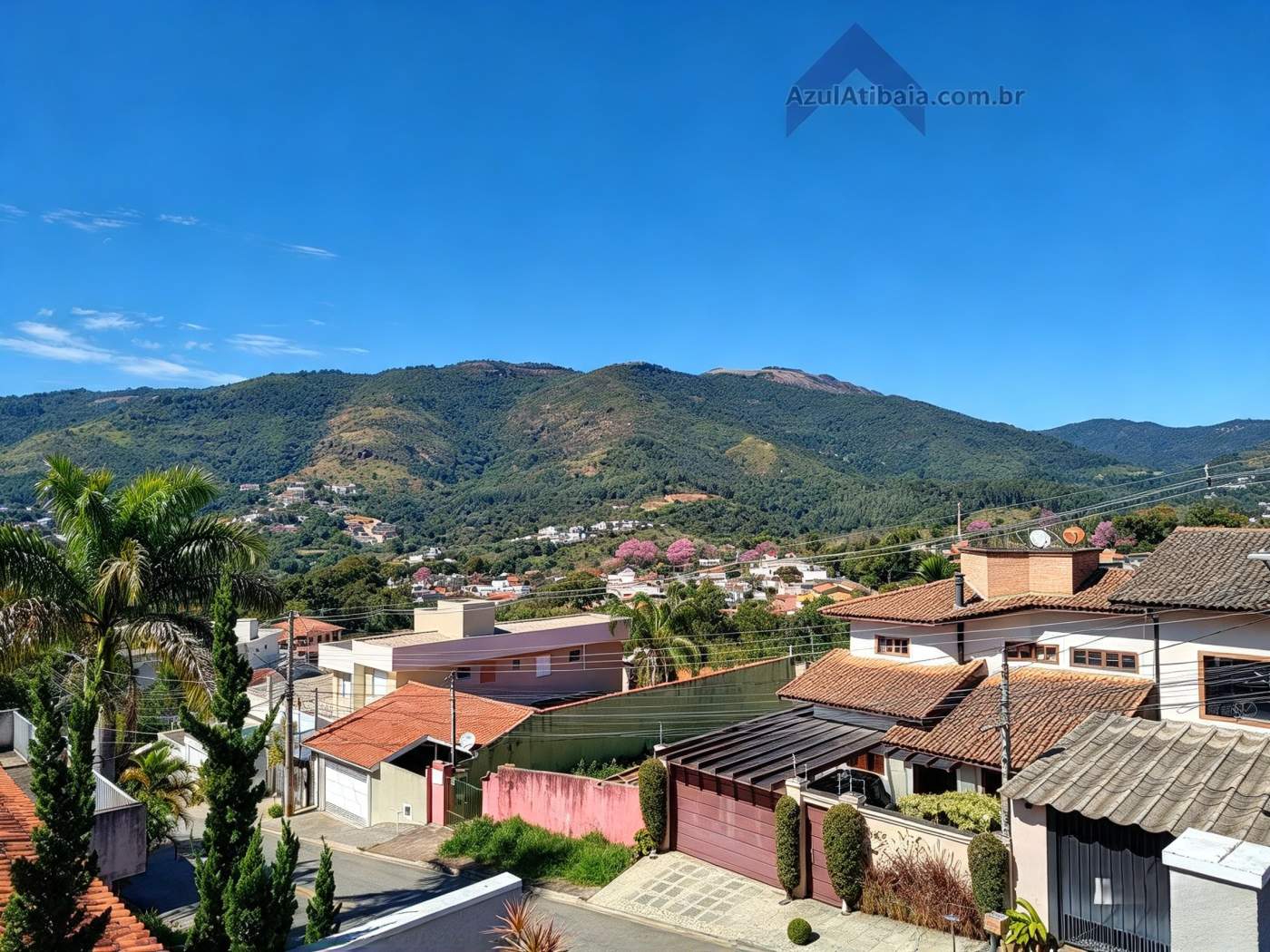 Casa, 4 quartos, 133 m² - Foto 1