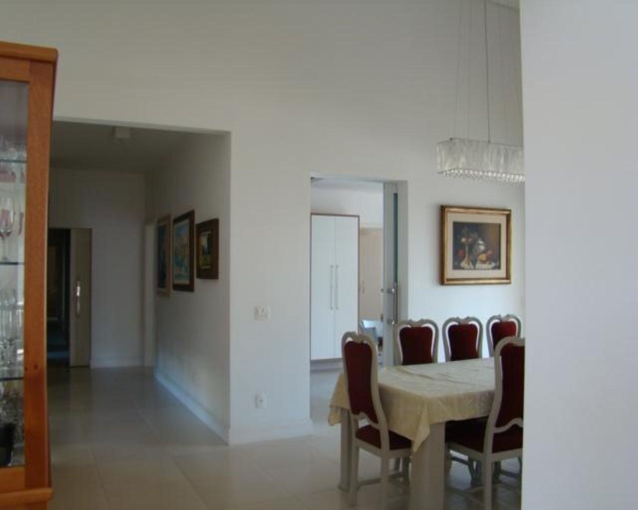 Casa à venda com 5 quartos, 5 suítes, 6 vagas e 482m² no Condominio Flamboyant, Atibaia (SP) — foto 4 de 17