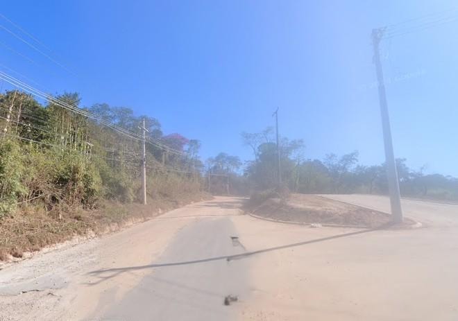 Terreno à venda com 8836m² de terreno no Belvedere, Atibaia (SP) — foto 3 de 3