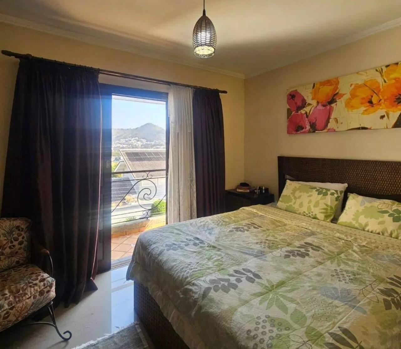 Casa à venda com 3 quartos, 1 suíte, 2 vagas e 210m² no Jardim Maristela, Atibaia (SP) — foto 9 de 12