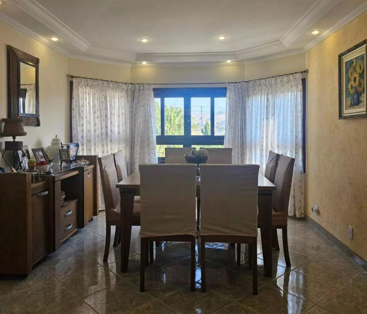 Casa à venda com 3 quartos, 1 suíte, 2 vagas e 210m² no Jardim Maristela, Atibaia (SP) — foto 8 de 12
