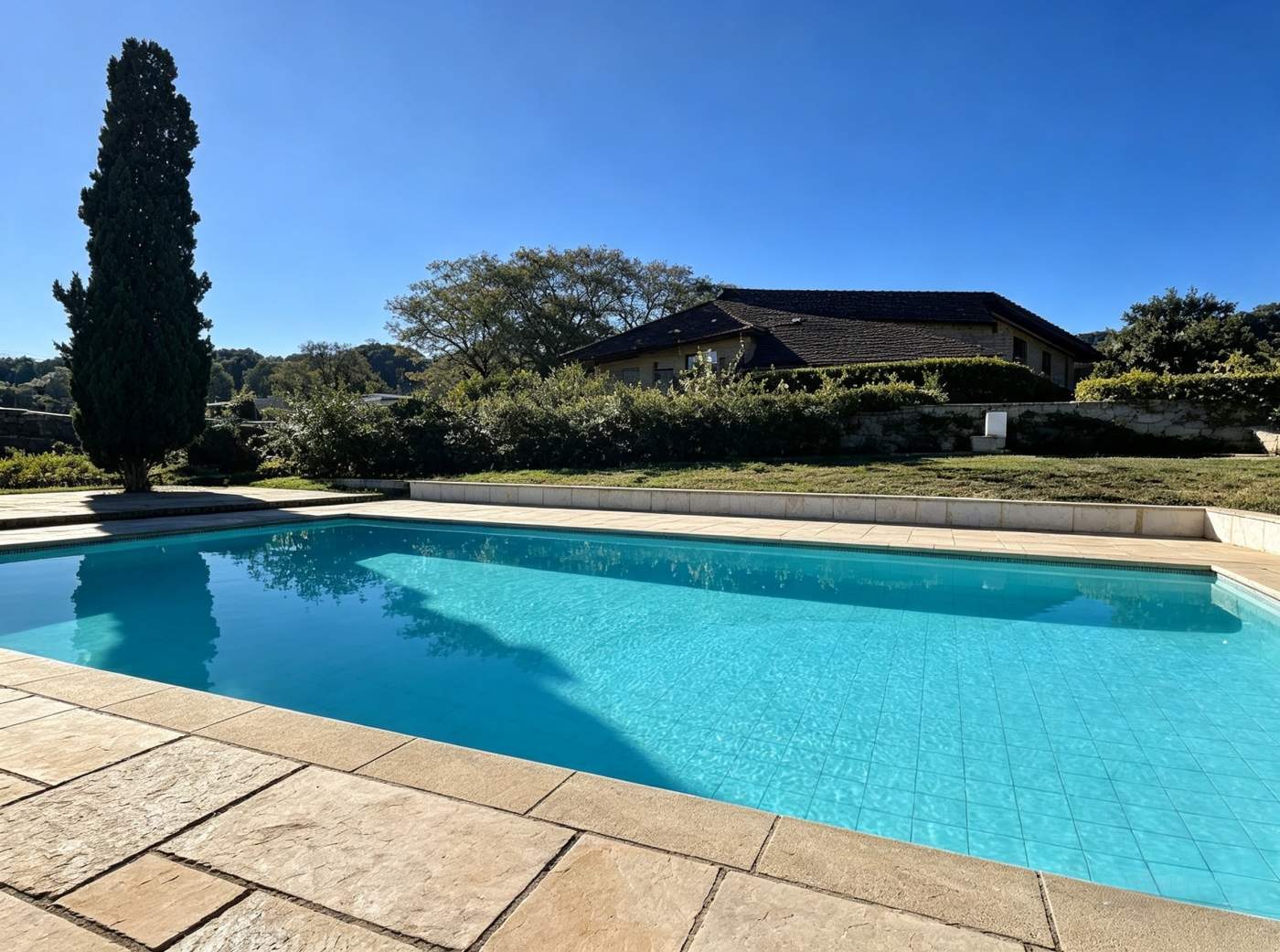 Rural à venda com 6000m² de terreno no Jardim Estancia Brasil, Atibaia — foto principal